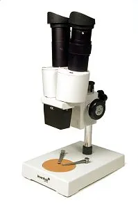 foto di Microscopio Levenhuk 2ST