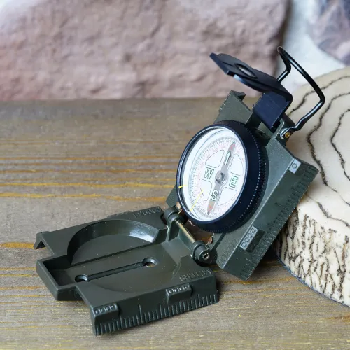 immagine di Bussola Levenhuk DC65,  10