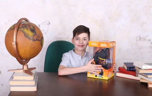 figura di Microscopio Bresser National Geographic 40–640x  con adattatore per fotocamera,  9