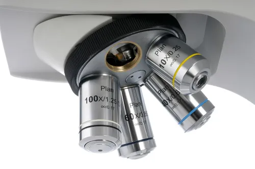 foto di Microscopio trinoculare digitale Levenhuk MED D40T LCD,  9