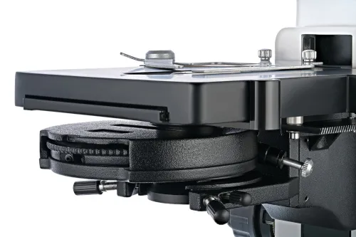 fotografia di Microscopio trinoculare digitale Levenhuk MED D45T LCD,  11