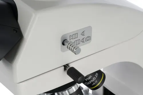 fotografia di Microscopio trinoculare digitale Levenhuk MED D45T LCD,  8