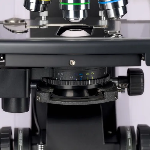 fotografia di Microscopio biologico MAGUS Bio 290T,  16